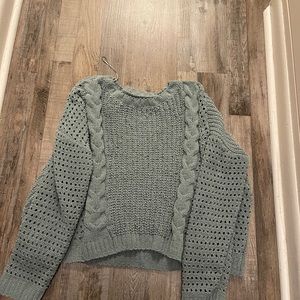 Wonderly green sweater